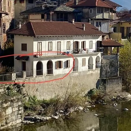 Sul Fiume Di Apartman Varallo