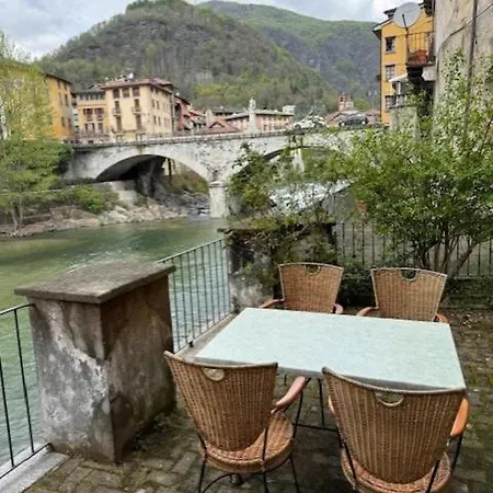 Sul Fiume Di Lejlighed Varallo
